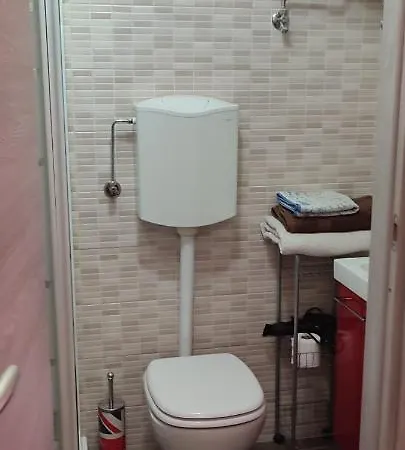 尼扎特雷阁楼公寓 *